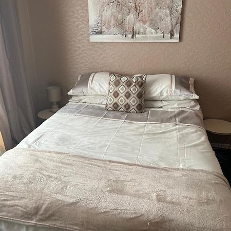 Village Rooms Marton-in-Cleveland Bagian luar foto